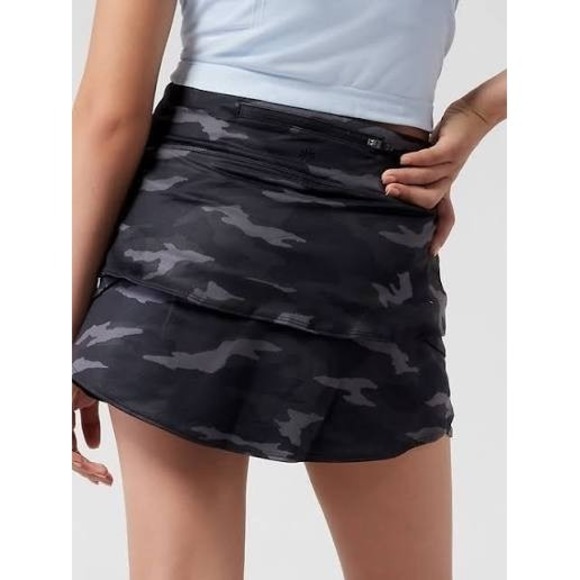 Athleta Other - Athleta Swing Camo Skort Tiered Ruffle Active Skirt Shorts Girls Size XL 14